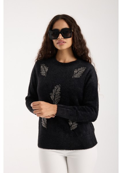Kadın Siyah Sakal Iplik Yaprak Desenli Boncuk Nakışlı Bisiklet Yaka Triko Kazak fiyatları