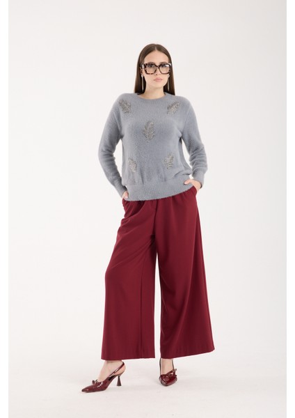 Kadın Gri Sakal Iplik Yaprak Desenli Boncuk Nakışlı Bisiklet Yaka Triko Kazak