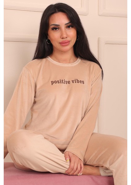 Kadın Sloganlı Uzun Kollu Paçası Manşetli Kadife Pijama Takımı