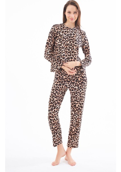 Premium Kadın Pijama Takımı Leopar Desenli Yumuşak Dokulu Bisiklet Yaka Uzun Kollu