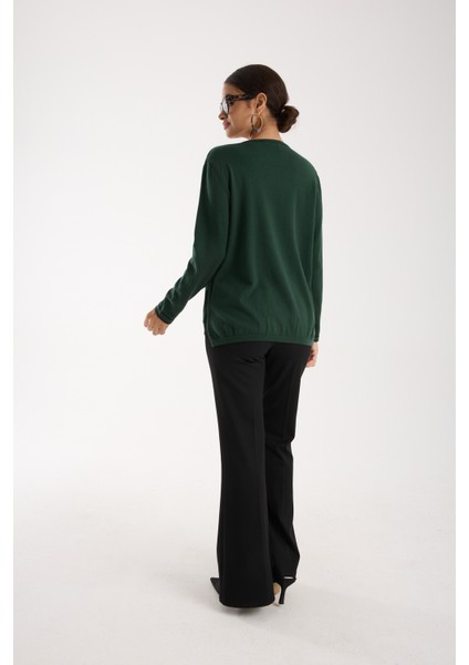 Kadın Haki Kontrast Biyeli ve Yan Yırtmaçlı V Yaka Triko Bluz