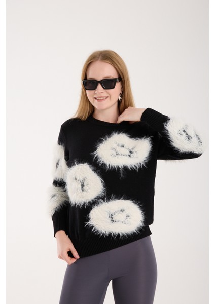 Kadın Siyah-Beyaz Sakal Iplik Bisiklet Yaka Triko Kazak fırsatları