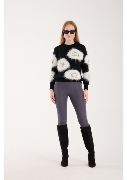 Kadın Siyah-Beyaz Sakal Iplik Bisiklet Yaka Triko Kazak