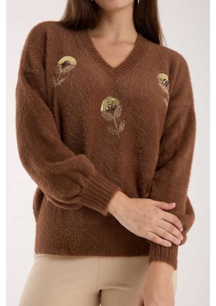 Kadın Kahve Sakal Iplik Balon Kollu Boncuk Nakışlı V Yaka Triko Kazak modelleri