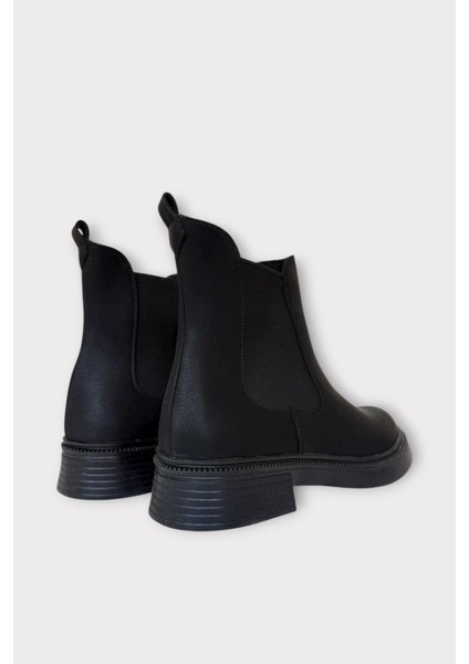 Kısa Topuklu Fermuarlı Kadın Bot Siyah fırsatları