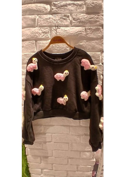 Kadın 3D Figürlü Crop Sweat Kabartmalı Karakter Desenli Bisiklet Yaka Uzun Kollu Kısa Sweat