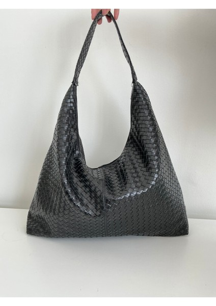 Verona Örgü Dokulu Salaş Görünümlü ve Geniş Hacimli Kadın Omuz Çantası(: Boy 28*en 48*TABAN12 Cm) fiyatları