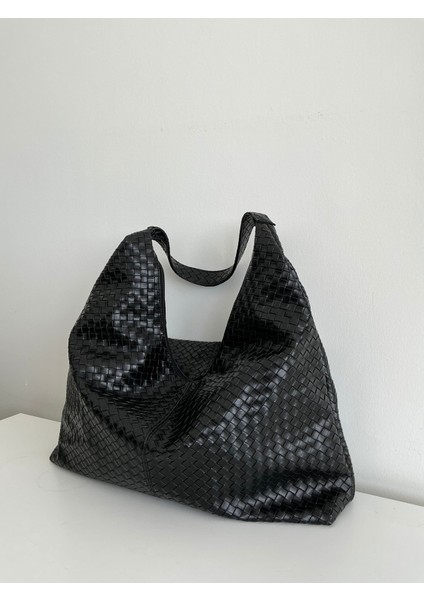 Verona Örgü Dokulu Salaş Görünümlü ve Geniş Hacimli Kadın Omuz Çantası(: Boy 28*en 48*TABAN12 Cm) indirimleri