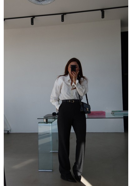 Kemerli Düz Fit Pantolon