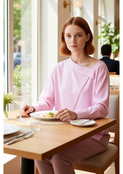 Kadın Çizgili Dokuma Gömlek Fonksiyonel Dayanıklı Kaliteli Konforlu Estetik Premium Modern fiyatları