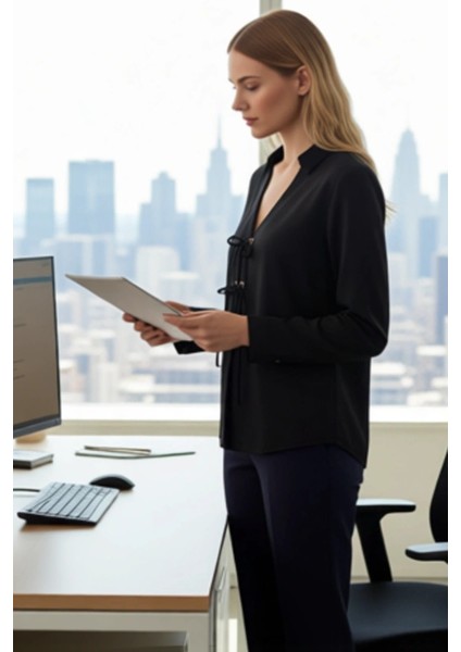 Kadın Bağcık Detaylı Şifon Gömlek Modeli Uzun Kollu Şık ve Modern Bir Tasarım Her Ortama Uyumlu fırsatları