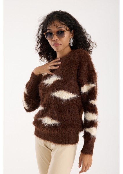 Kadın Acı Kahve Sakal Iplik Taş ve Inci Detaylı Bisiklet Yaka Triko Kazak fiyatları