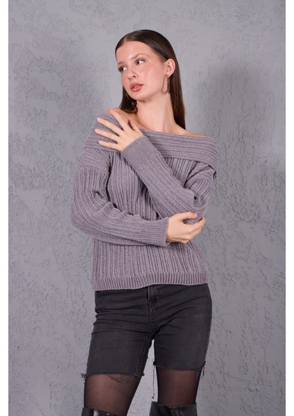 Kadın Gri Şönil Kadife Carmen Yaka Triko Kazak