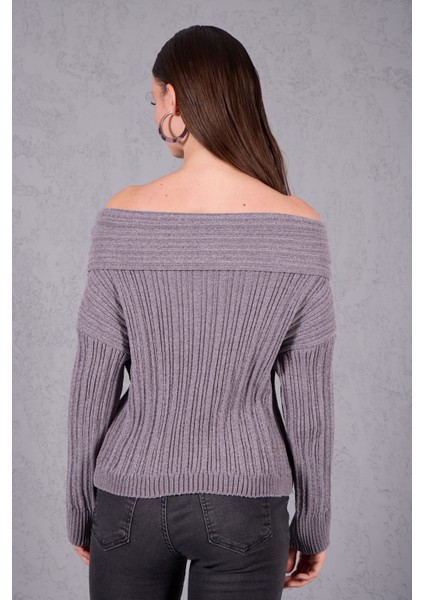 Kadın Gri Şönil Kadife Carmen Yaka Triko Kazak fırsatları