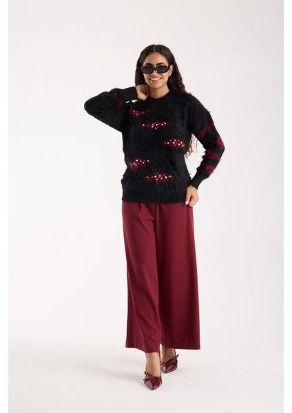 Kadın Siyah-Bordo Sakal Iplik Taş ve Inci Detaylı Bisiklet Yaka Triko Kazak