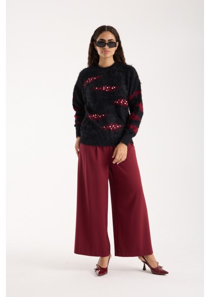 Kadın Siyah-Bordo Sakal Iplik Taş ve Inci Detaylı Bisiklet Yaka Triko Kazak