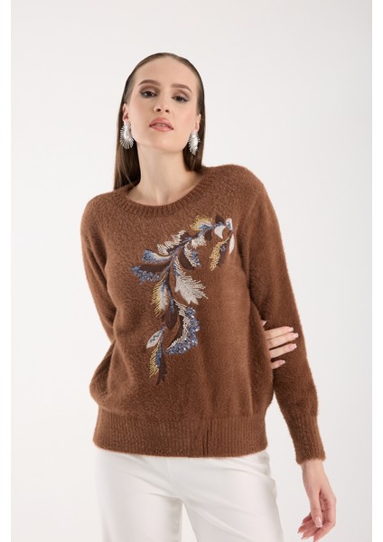 Kadın Taba Sakal Iplik Yaprak Desenli Boncuk Nakışlı Bisiklet Yaka Triko Kazak fırsatları