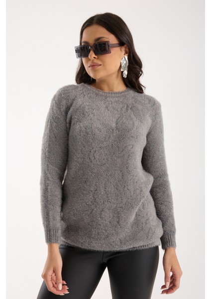 Kadın Gri Simli Sakal Iplik Yan Yırtmaçlı Bisiklet Yaka Triko Kazak modelleri