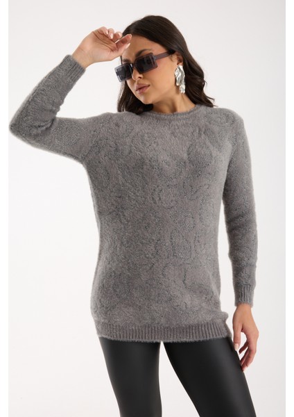 Kadın Gri Simli Sakal Iplik Yan Yırtmaçlı Bisiklet Yaka Triko Kazak
