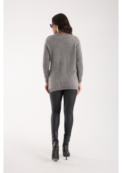 Kadın Gri Simli Sakal Iplik Yan Yırtmaçlı Bisiklet Yaka Triko Kazak