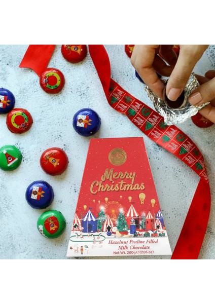 Merry Christmas Pralin Dolgulu Sütlü Çikolata Karton Kutu 200G Glutensiz
