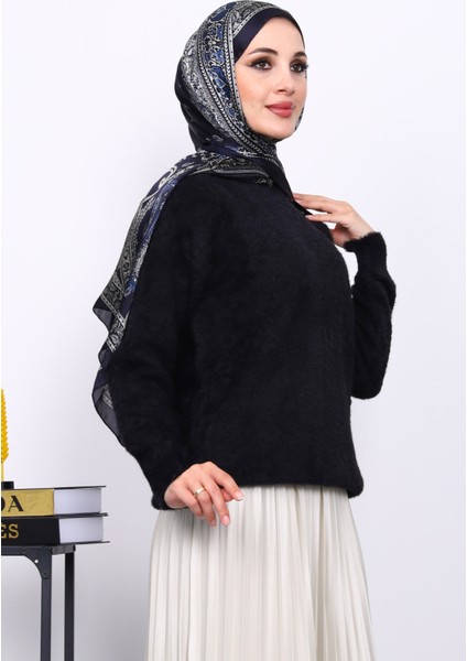 Siyah Bisiklet Yaka Angora Yumoş Triko Kazak modelleri