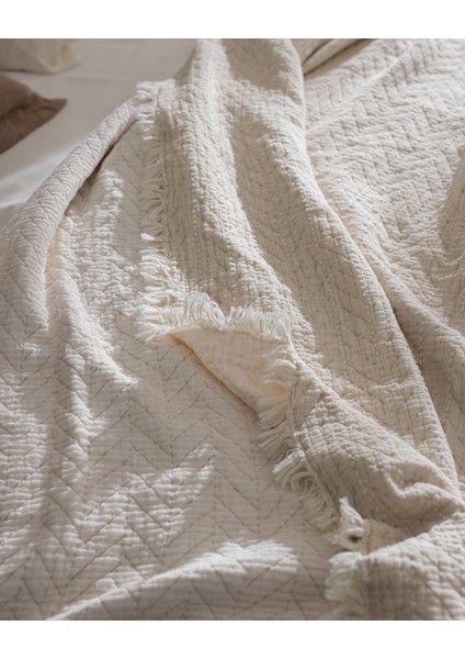 Bradley Çift Kişilik Pamuklu Yatak Örtüsü - Ekru indirimleri