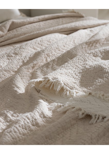 Bradley Çift Kişilik Pamuklu Yatak Örtüsü - Ekru