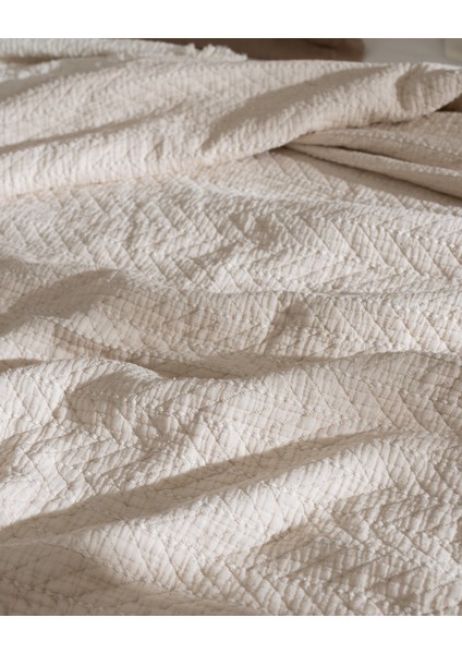 Bradley Çift Kişilik Pamuklu Yatak Örtüsü - Ekru