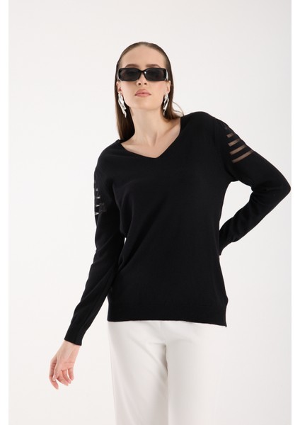 Kadın Siyah Simli Kumaş Detaylı V Yaka Triko Bluz modelleri