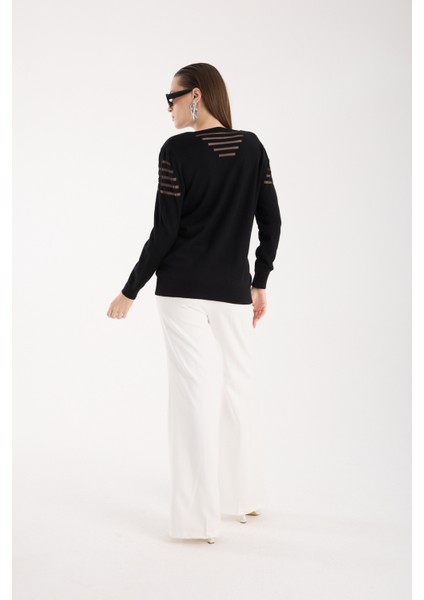 Kadın Siyah Simli Kumaş Detaylı V Yaka Triko Bluz
