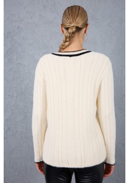 Kadın Ekru Sakal Iplik Kontrast Biyeli V Yaka Triko Kazak fırsatları