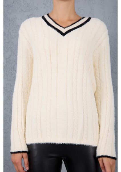 Kadın Ekru Sakal Iplik Kontrast Biyeli V Yaka Triko Kazak indirimleri