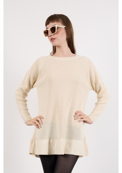 Kadın Ekru Reglan Kollu Fırfırlı Etek Ucu Simli Triko Kazak