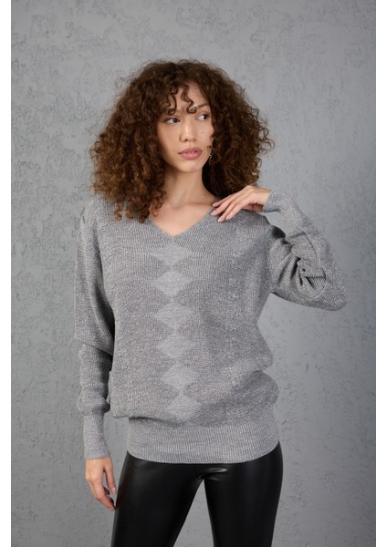 Kadın Gri Simli Selanik Örgü Baklava Desenli Geniş Manşetli V Yaka Triko Kazak fiyatları