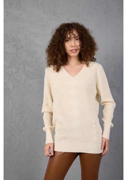 Kadın Ekru Simli Selanik Örgü Baklava Desenli Geniş Manşetli V Yaka Triko Kazak fiyatları