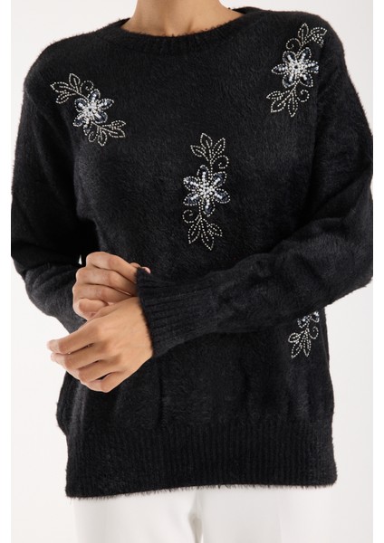 Kadın Siyah Sakal Iplik Boncuk Nakışlı Bisiklet Yaka Triko Kazak modelleri