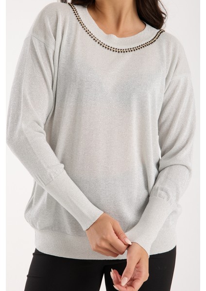 Kadın Beyaz Viskon Vortex Iplik Taş Detaylı Bisiklet Yaka Simli Triko Bluz modelleri