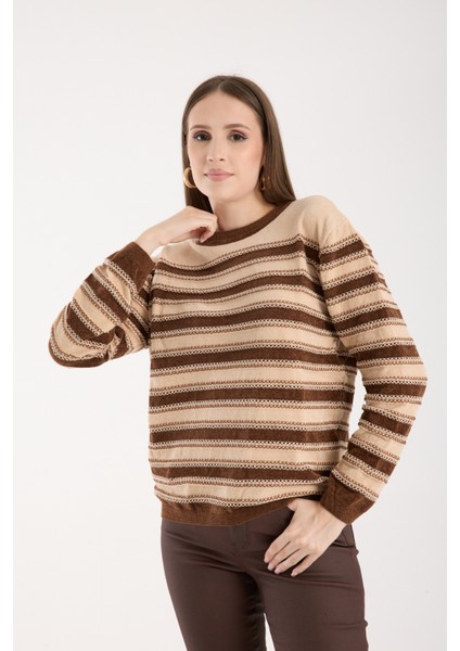 Kadın Krem-Kahve Çizgili Çapraz Kontrast Dikiş Detaylı Şönil Kadife Triko Kazak fiyatları