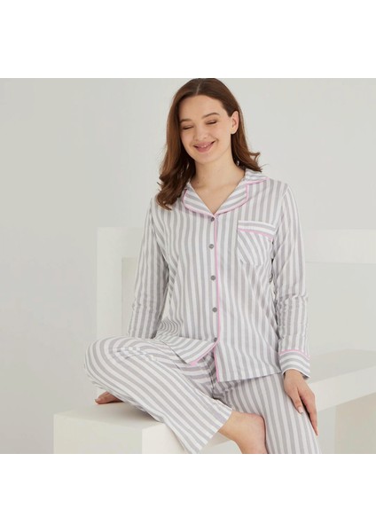 Pamuklu Önden Düğmeli Çizgili Gömlek Model Bayan Pijama Takımı 021210