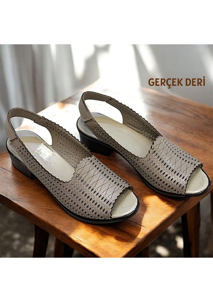 Önü Açık Hakiki Deri Ses Yapmaz Anne Model Kısa Topuklu Sandalet