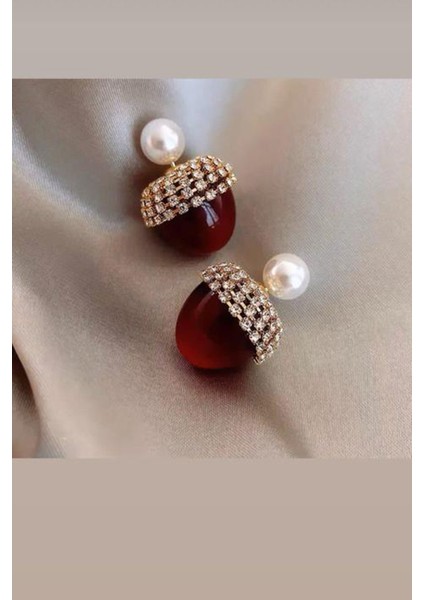 Zirkon Taşlı Inci Detay Kırmızı Küpe fırsatları