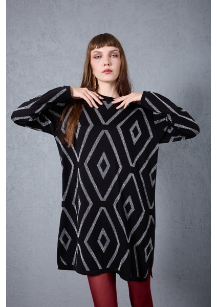 Kadın Siyah Yan Yırtmaçlı Bisiklet Yaka Sim Desenli Triko Bluz