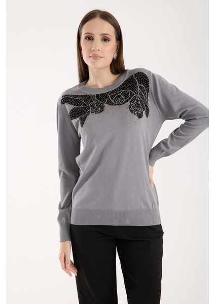 Kadın Gri Elit Viskon Kumaş Taş Detaylı Bisiklet Yaka Triko Bluz fırsatları