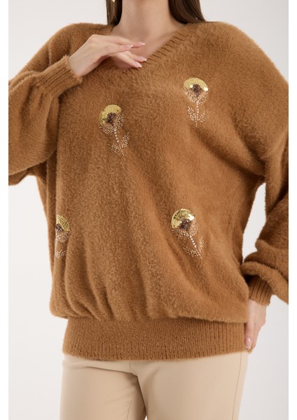 Kadın Taba Sakal Iplik Balon Kollu Boncuk Nakışlı V Yaka Triko Kazak modelleri