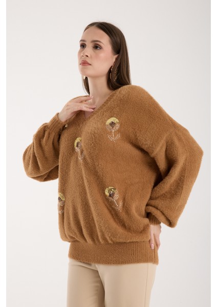 Kadın Taba Sakal Iplik Balon Kollu Boncuk Nakışlı V Yaka Triko Kazak fırsatları