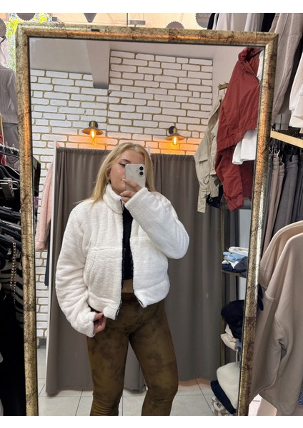 Kuzu Crop Ceket fırsatları