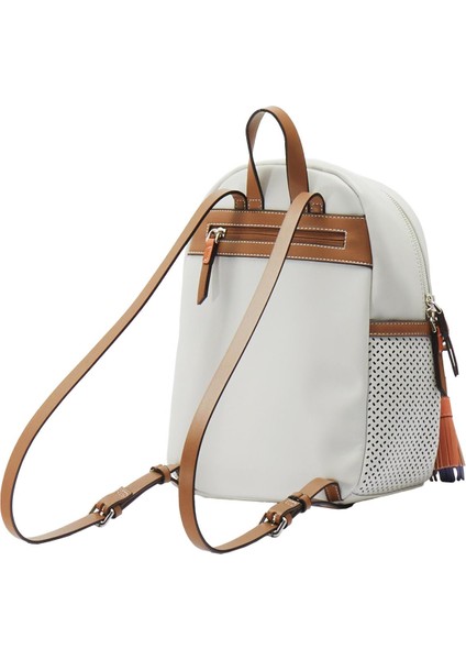 Charm'lı Delikli Sırt Çantası modelleri
