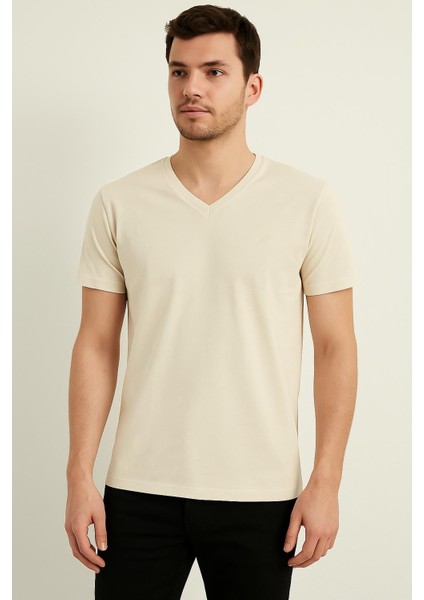 Erkek Krem Rengi V Yaka Basic Tişört 2398 fırsatları