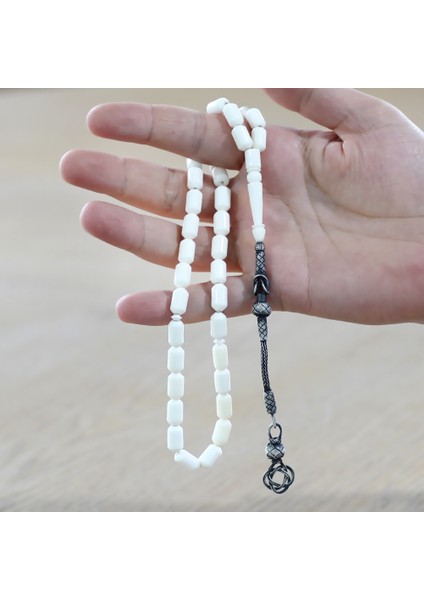 1000 Ayar Gümüş Kazaz Püsküllü Uçlu Kapsül Kesim Beyaz Renk Deve Kemiği Tesbih fırsatları